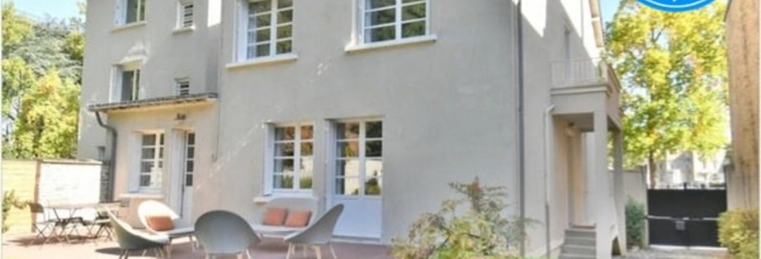 Maison 8 Pièces 239 m² à vendre à Laval (53000)