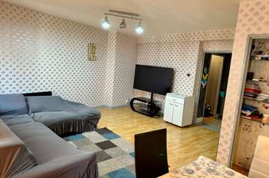 Appartement 3 pièces 108000 €