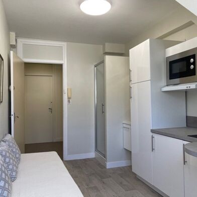 Appartement 1 pièces 375 €