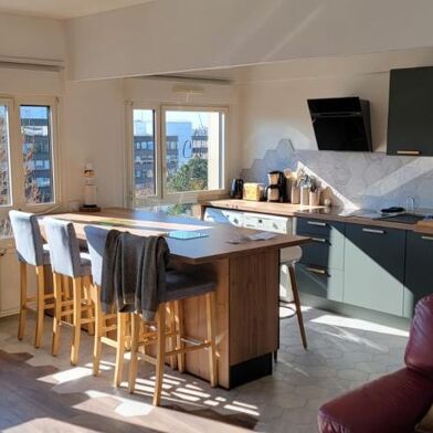 Appartement 7 pièces 2758 €