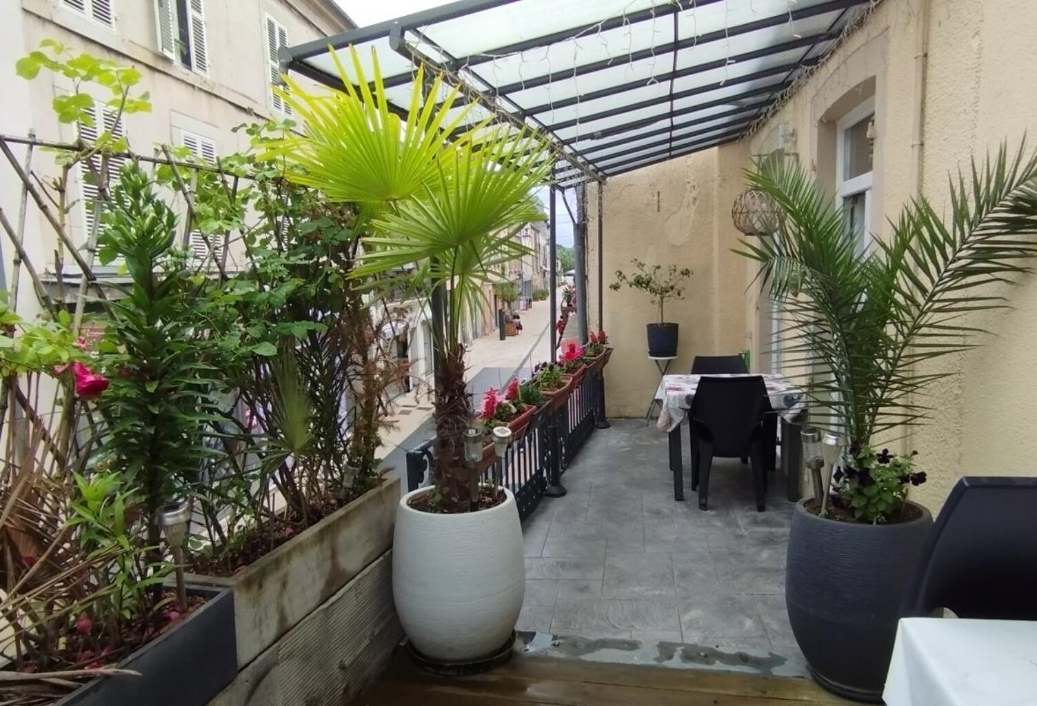 BEL APPARTEMENT AU COEUR DE VESOUL — photo 1
