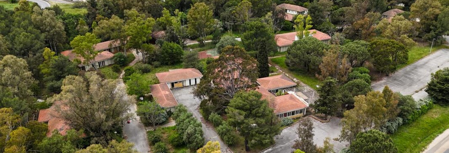 Immeuble  3103 m² à vendre à Hyères (83400)