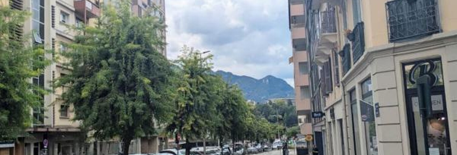 Local industriel   m² à louer à Aix-les-Bains (73100)