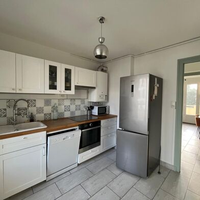 Appartement 3 pièces 1090 €