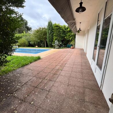 Maison 10 pièces 199000 €