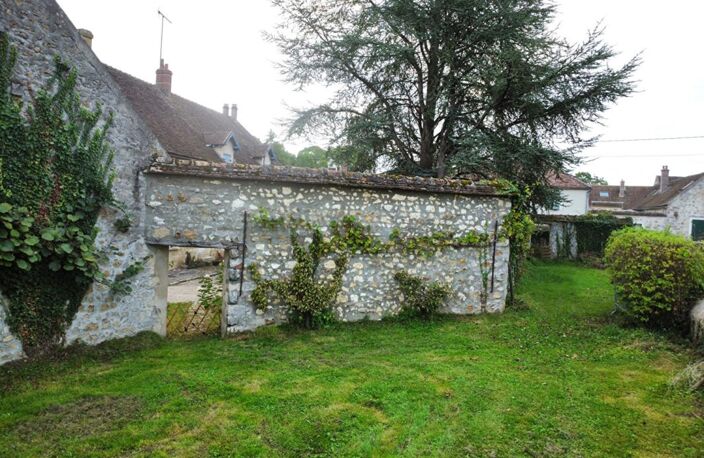 Maison en pierre de caractère à Flagy :  Authentique et pleine de potentiel — photo 5
