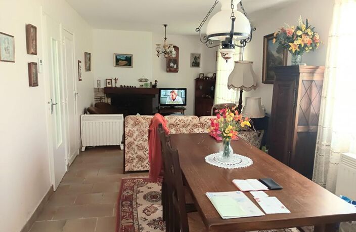 Propriété de 141 m2   avec  piscine — photo 3