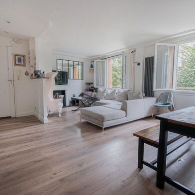 Appartement 4 pièces 598500 €