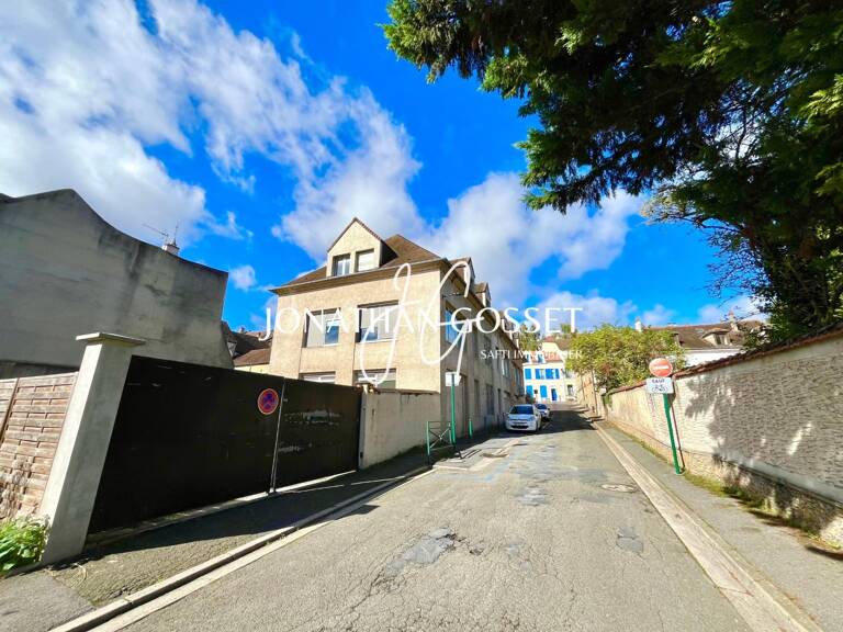 Andrésy: Appartement à aménagé de 176m2 avec jardinet en plein coeur du centre ville — photo 1