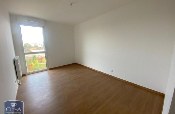 Location appartement 2 pièces 55 m² à Tours (37100) — photo 5