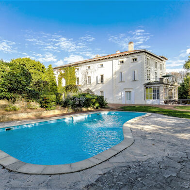 Appartement 5 pièces 1990 €