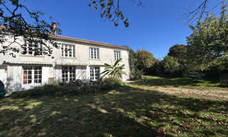 Maison 8 Pièces 215 m² à vendre à Nanteuil-en-Vallée (16700)