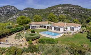 Maison 7 Pièces 359 m² à vendre à Ollioules (83190)