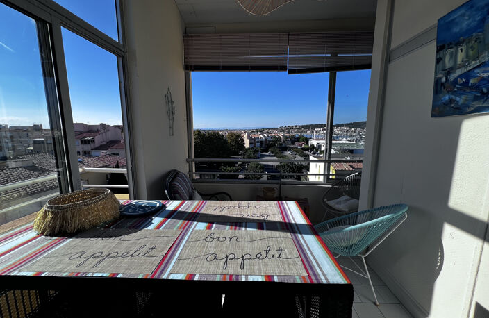 ACHAT CAP D'AGDE - QUARTIER FALAISES - T2 MEZZANINE - PARKIN — photo 2