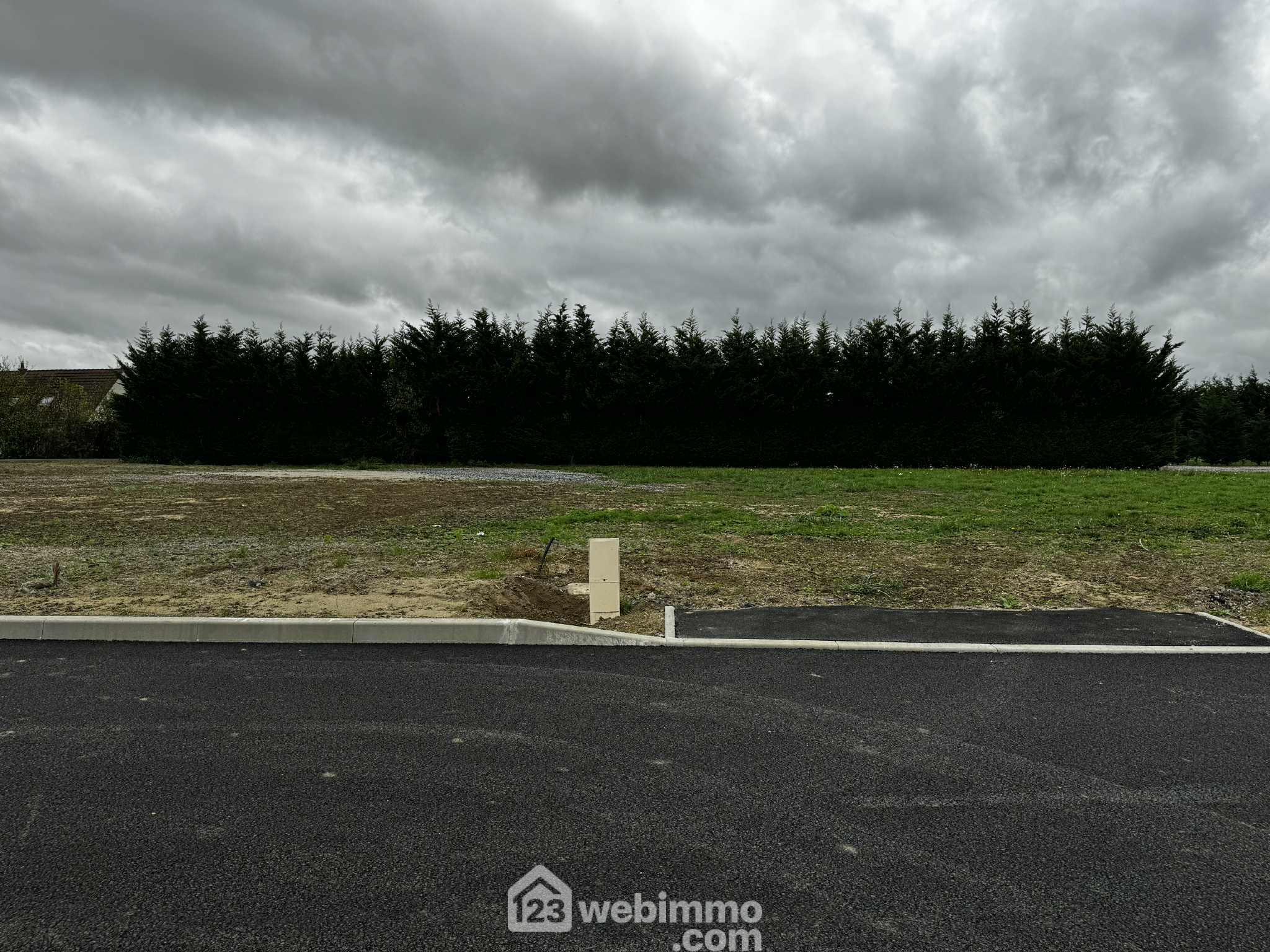 Photo Terrain à bâtir - 606m² - versigny image 3/4