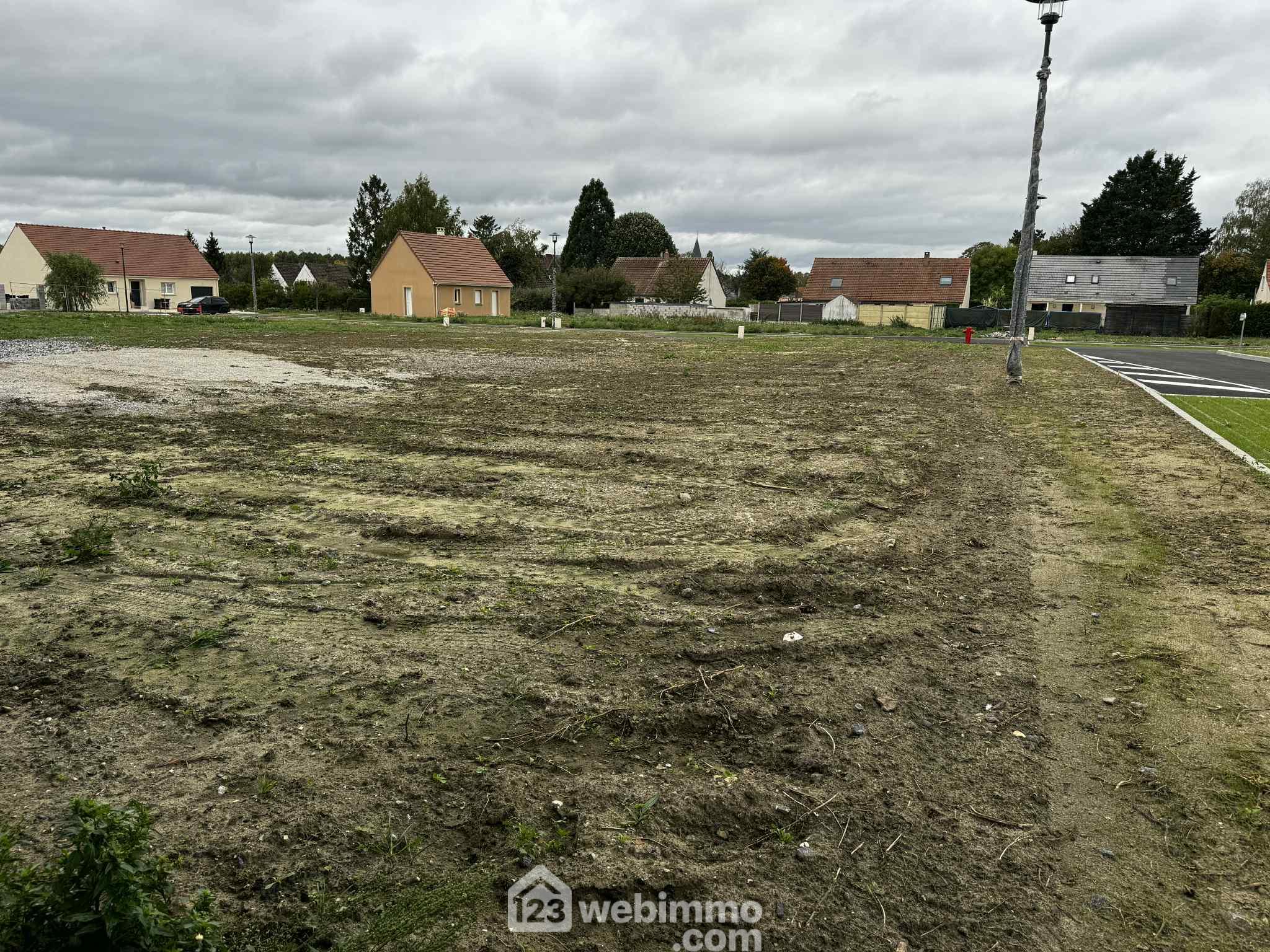 Photo Terrain à bâtir - 606m² - versigny image 4/4