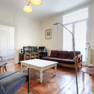 Appartement 5 pièces 433675 €