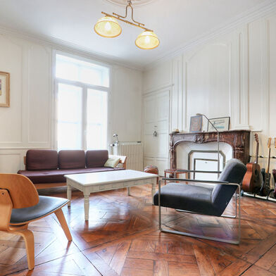 Appartement 5 pièces 433675 €