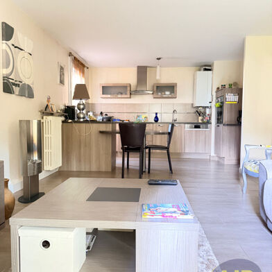 Appartement 4 pièces 203300 €