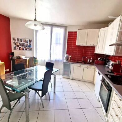 Maison 10 pièces 220000 €