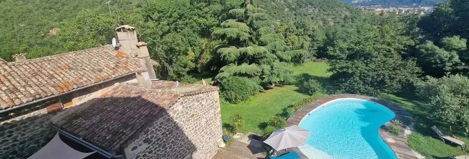 Maison 8 Pièces 212 m² à vendre à Alissas (07210)