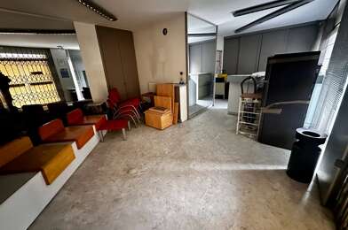 Commerce 4 pièces 900 €