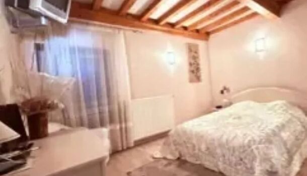 Maison de Village  6 pièces  à vendre Poncin 01450