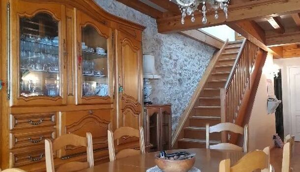 Maison de Village  6 pièces  à vendre Poncin 01450