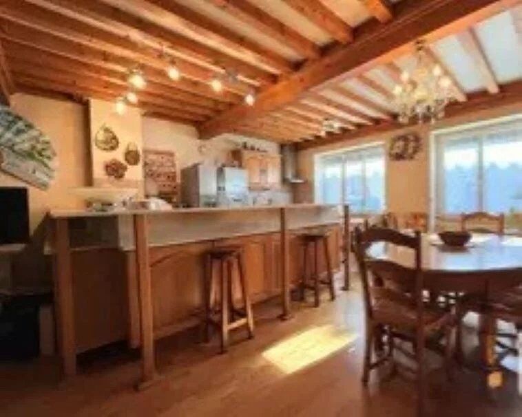 Maison de Village   T6 à vendre Poncin 01450