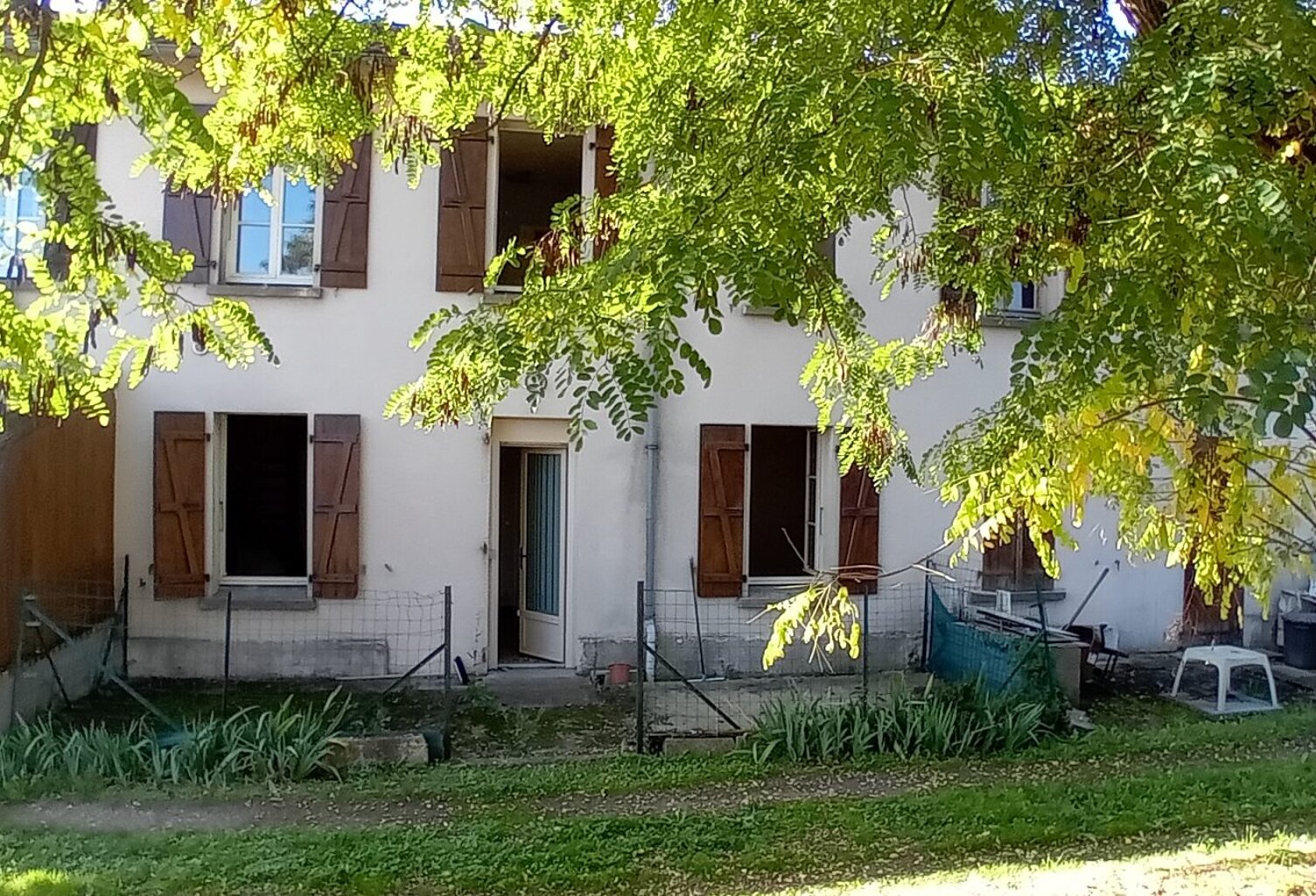 Maison 3 chambres avec garage à rénover  parfait projet loc — photo 1