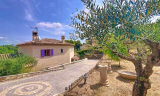 Maison 6 Pièces 192 m² à vendre à Saint-Paul-en-Forêt (83440)