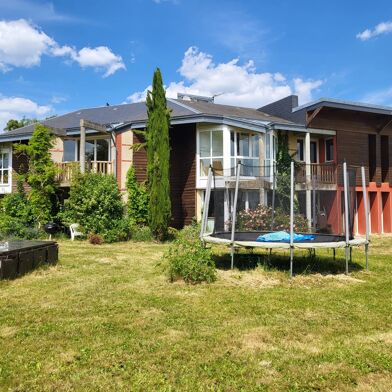 Maison 11 pièces 469000 €