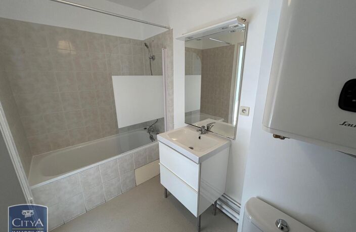 Location appartement 2 pièces 32 m² à Tours (37000) — photo 4