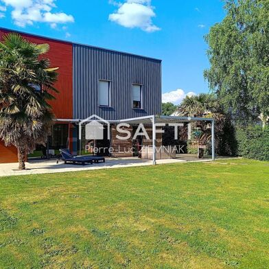 Maison 7 pièces 350900 €