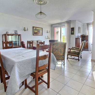 Appartement 5 pièces 235000 €