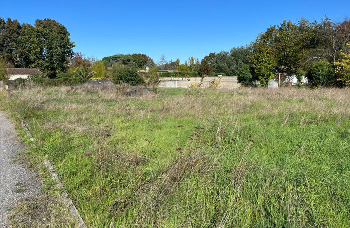 BLANQUEFORT - EXCLUSIVITE - Terrain constructible de 1873 m2 — photo 2