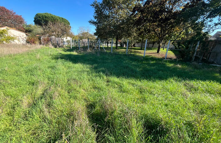 BLANQUEFORT - EXCLUSIVITE - Terrain constructible de 1873 m2 — photo 3