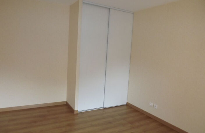 Appartement de type 2 tres bon état centre ville — photo 4