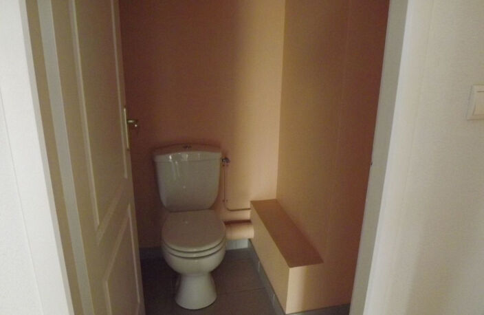 Appartement de type 2 tres bon état centre ville — photo 5