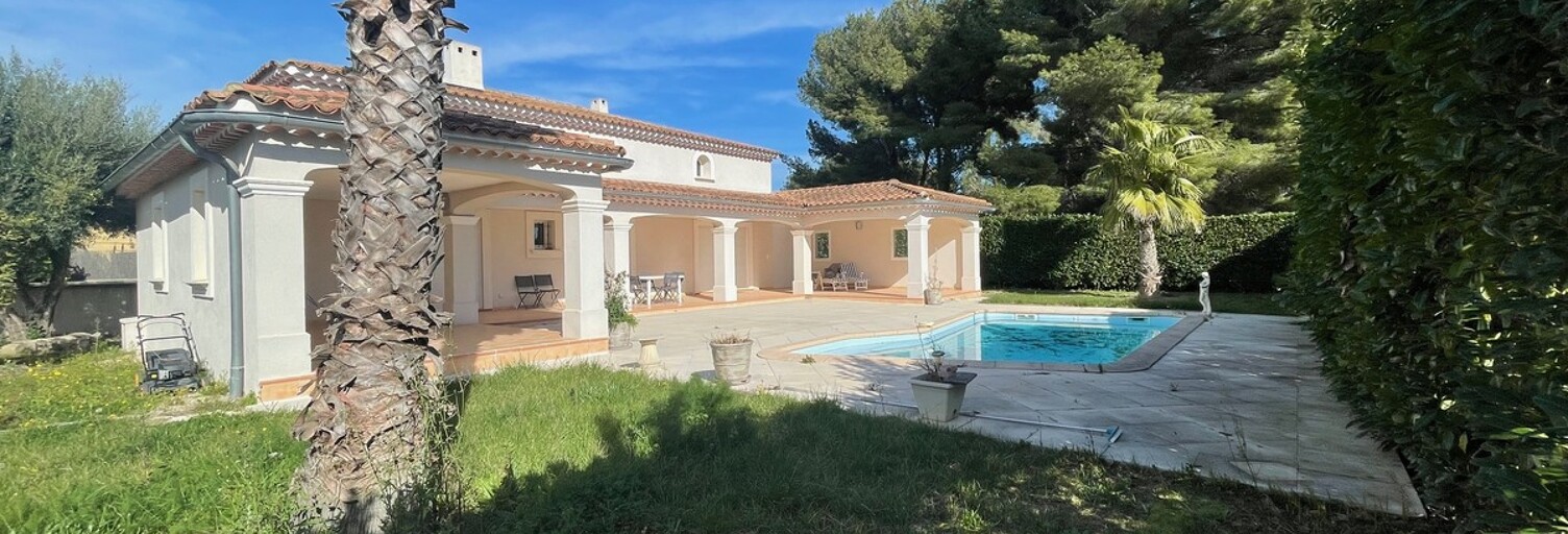 Maison 9 Pièces 230 m² à vendre à Sanary-sur-Mer (83110)