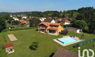 Maison 9 Pièces 210 m² à vendre à Poncin (01450)