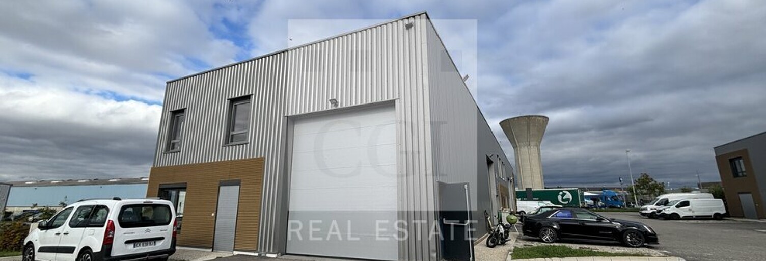 Commerce  230 m² à louer à Corbas (69960)