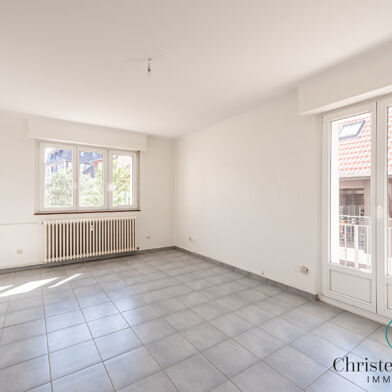 Appartement 6 pièces 1100 €