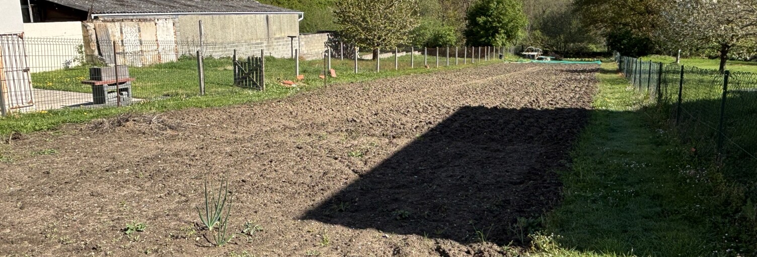 Terrain  774 m² à vendre à Désertines (03630)