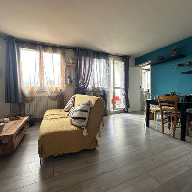 Appartement 3 pièces 800 €
