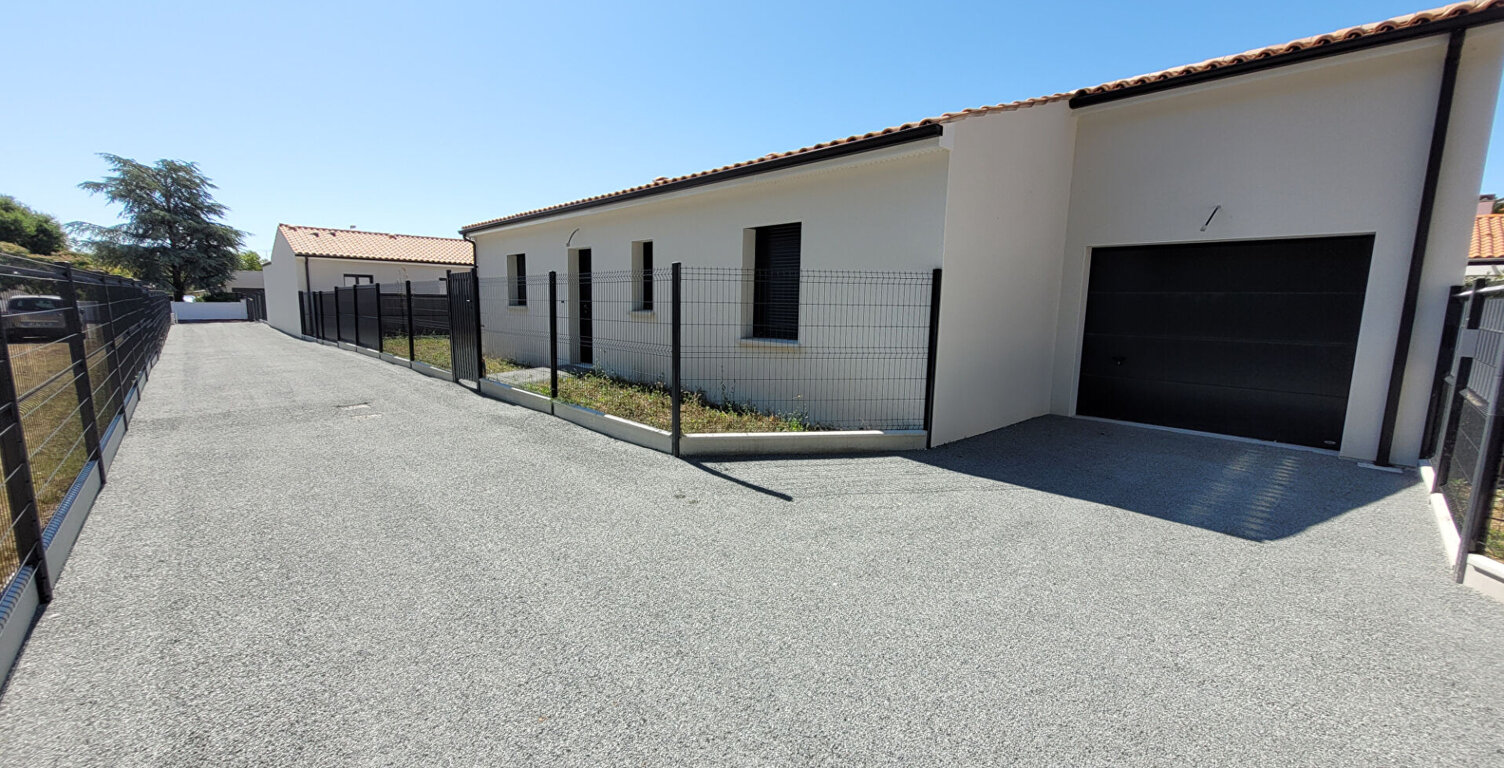 Maison  neuve St Sulpice De Royan T4 avec garage sur 376m² — photo 1