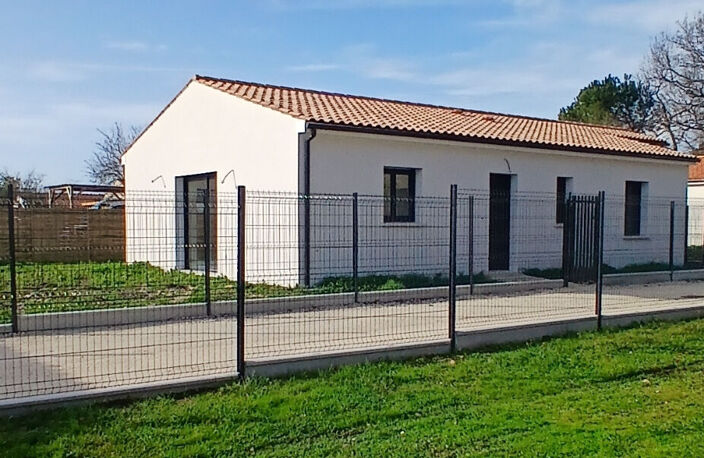 Maison  neuve St Sulpice De Royan T4 avec garage sur 376m² — photo 5