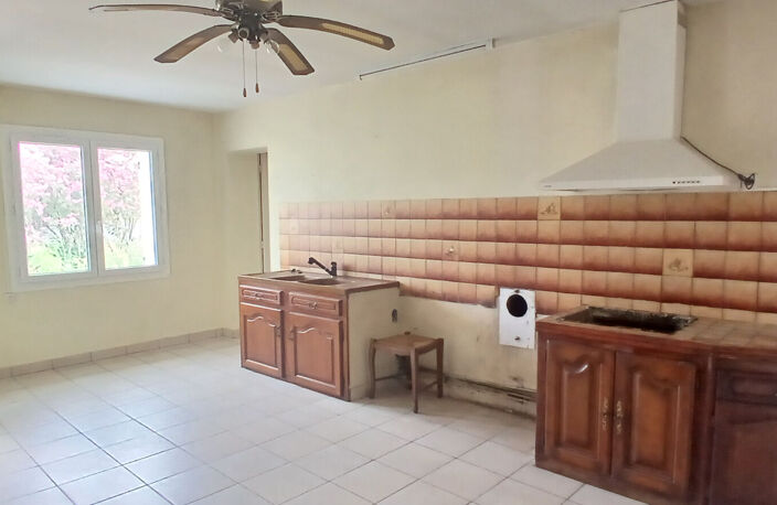 A RENOVER Maison T5  avec garage  sur 1000 m² St Sulpice De Royan centre — photo 3