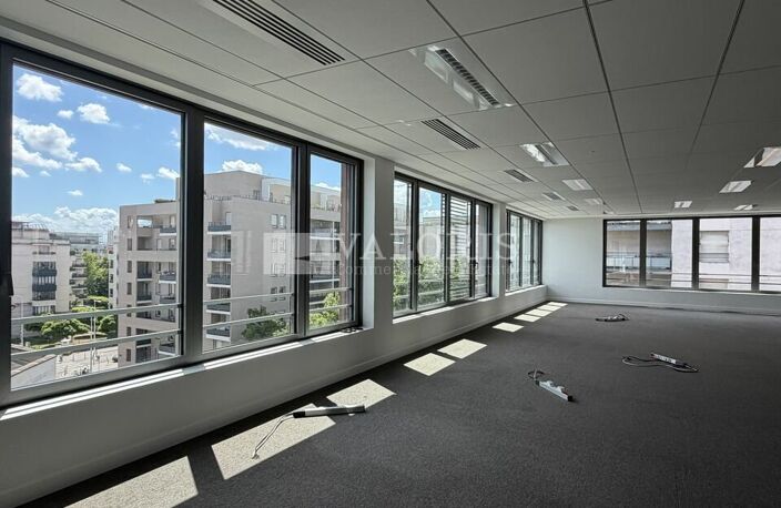 BUREAUX à LOUER — photo 3