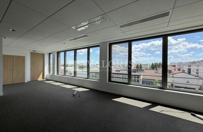 BUREAUX à LOUER — photo 4